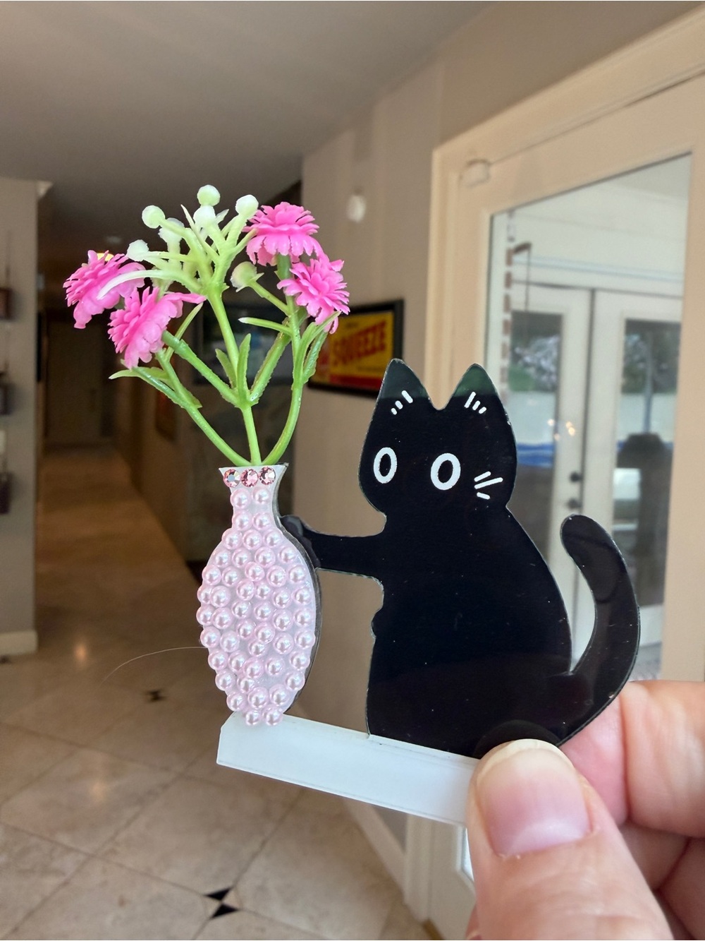 Adorable hand decorated naughty-cat refrigerator magnets - Set of 3 - Picture 5 of 10